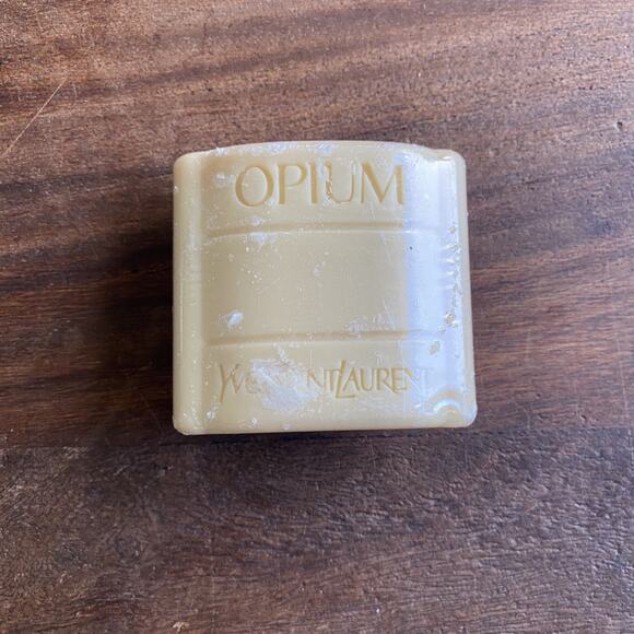 Vintage Yves Saint Laurent YSL Opium Perfumed Bath Soap 1.9 oz Travel Size New - Picture 1 of 3
